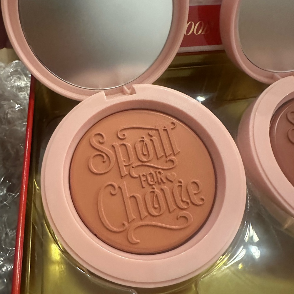 P.Louise Santas Cookies Spoilt For Choice Blush Tin - Picture 6 of 10